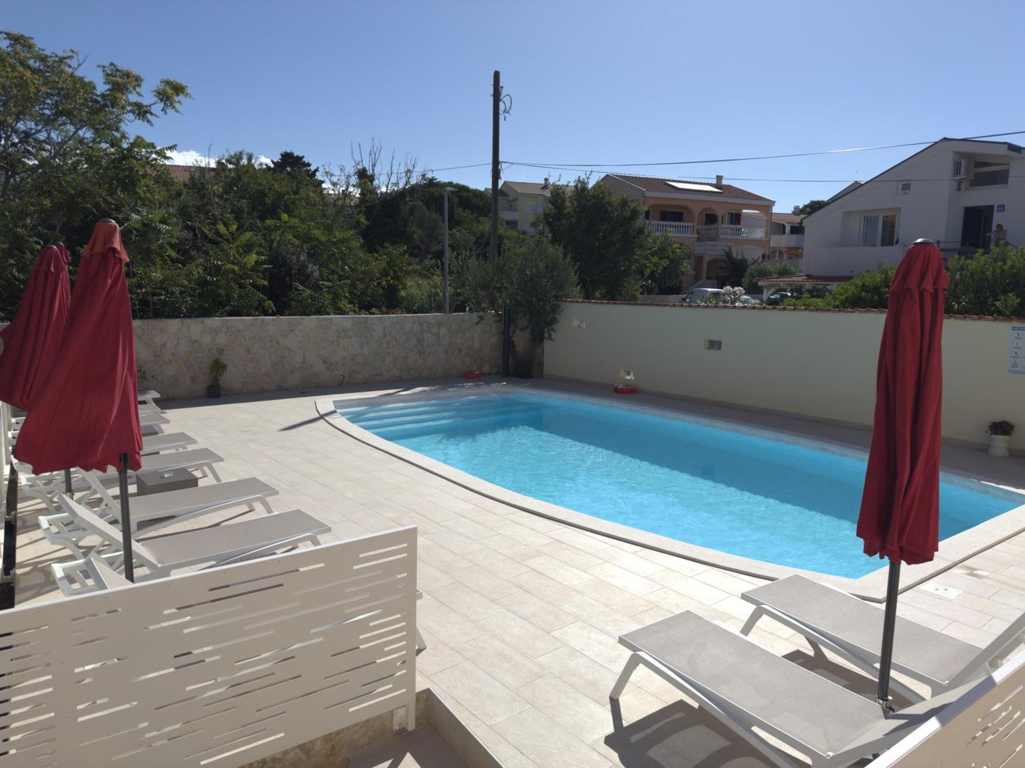 Apartmani Lovren Новаля Екстер'єр фото
